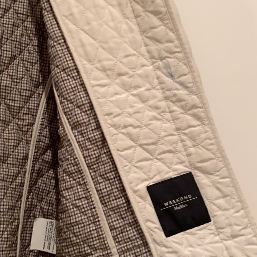 MaxMara Light Winter Jacket - Picture 7 of 9
